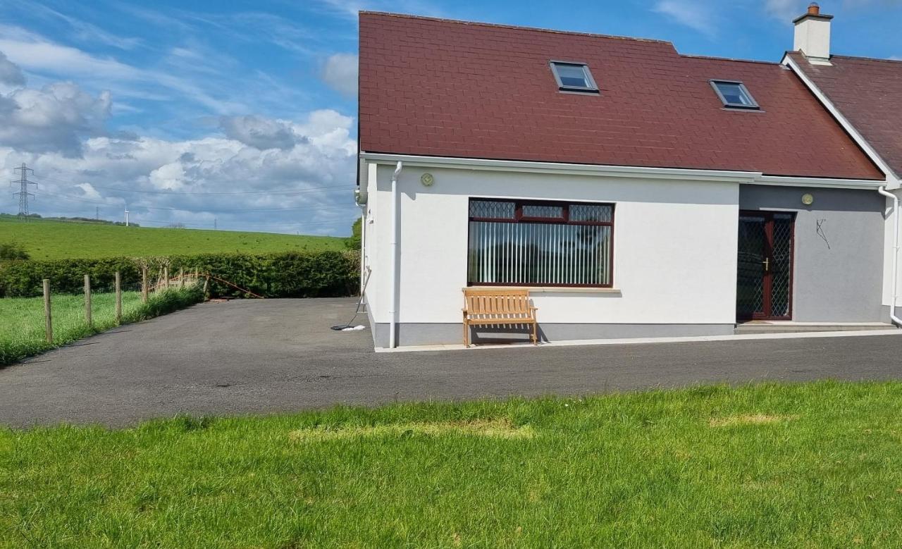 Grace'S Place With Hot Tub & Games Room Carrickfergus Exterior photo